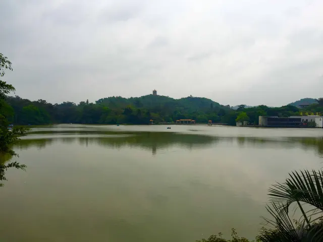 广东 · 广州 · 麓湖